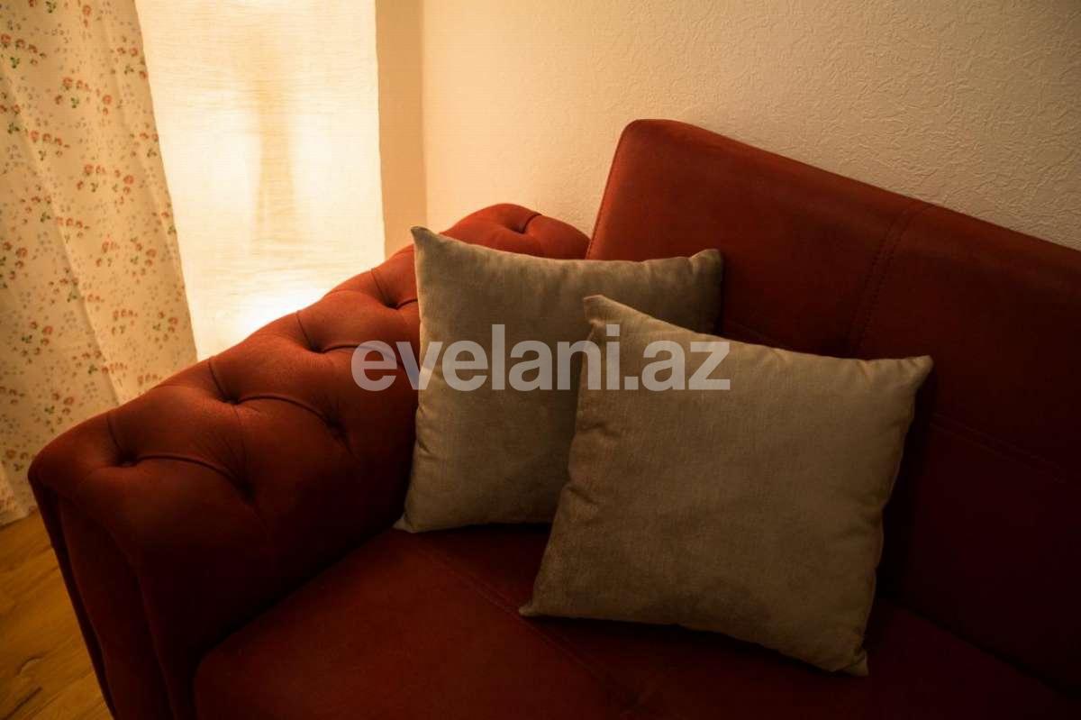 Продаётся, вторичка, 3-комнаты, 65 m², Сахил m.