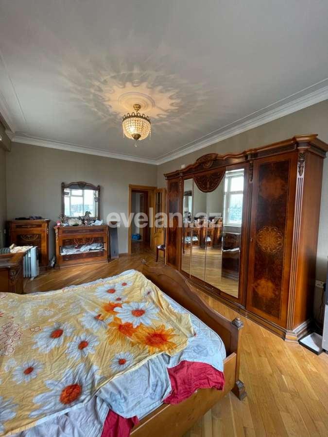 Satılır, yeni tikili, 3 otaqlı, 130 m², 28 may m.
