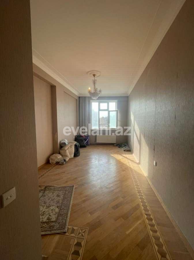 Satılır, yeni tikili, 3 otaqlı, 130 m², 28 may m.