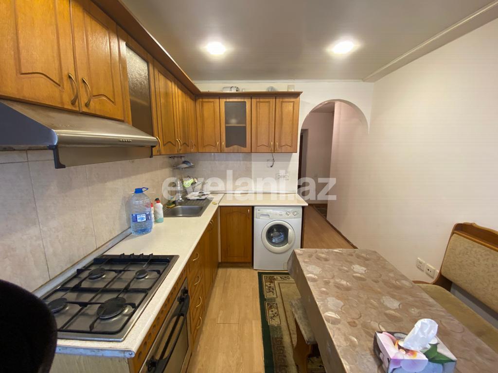 Rent, old building, 4 room, 90 m², Yasamal r.