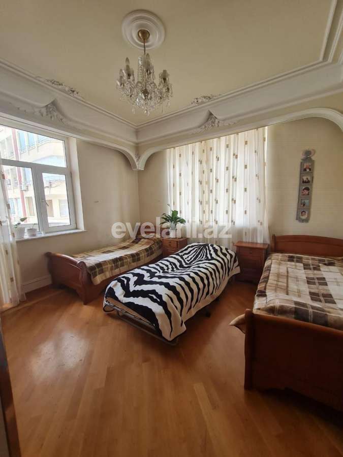 Satılır, yeni tikili, 3 otaqlı, 146 m², Elmlər Akademiyası m.