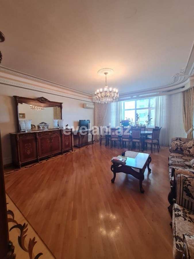 Satılır, yeni tikili, 3 otaqlı, 146 m², Elmlər Akademiyası m.