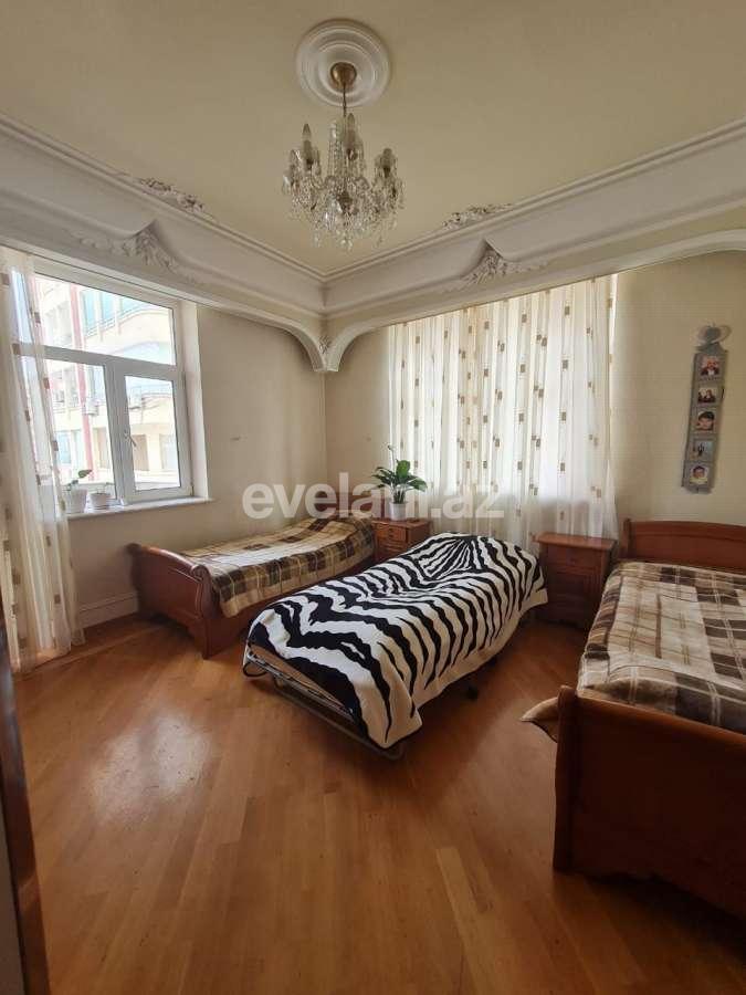 Satılır, yeni tikili, 3 otaqlı, 146 m², Elmlər Akademiyası m.