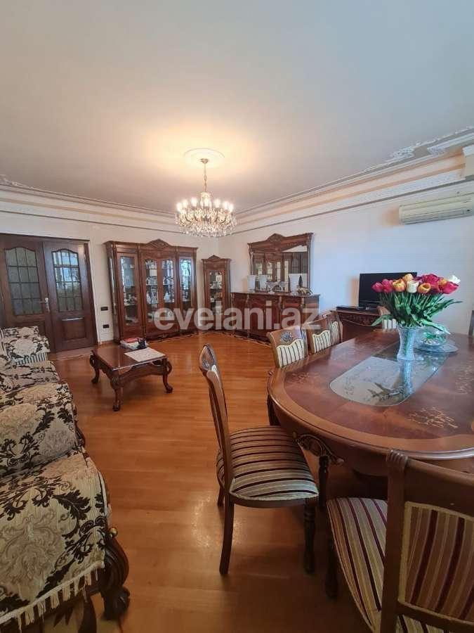 Satılır, yeni tikili, 3 otaqlı, 146 m², Elmlər Akademiyası m.