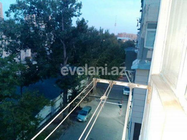 Kirayə verilir, köhnə tikili, 3 otaqlı, 75 m², Elmlər Akademiyası m.