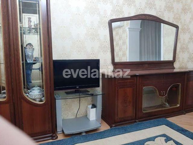Kirayə verilir, köhnə tikili, 3 otaqlı, 75 m², Elmlər Akademiyası m.