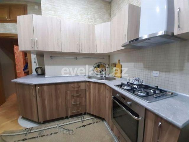 Kirayə verilir, köhnə tikili, 3 otaqlı, 75 m², Elmlər Akademiyası m.