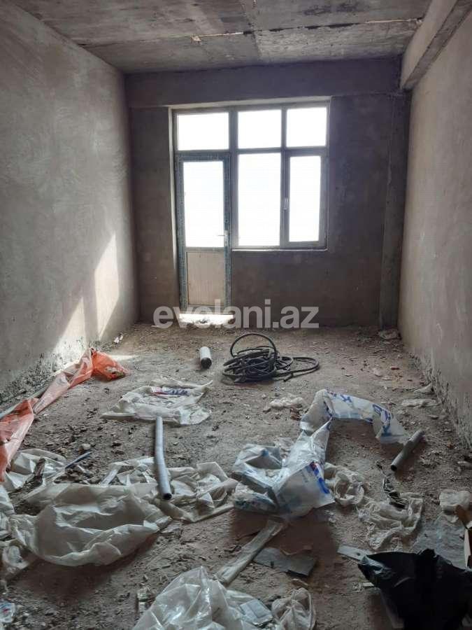 Satılır, yeni tikili, 3 otaqlı, 130 m², İnşaatçılar m.