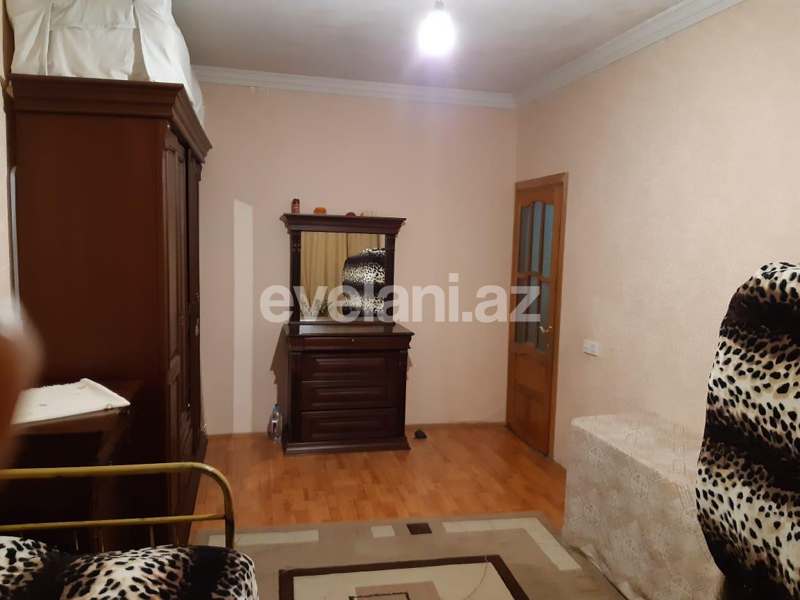 Satılır, köhnə tikili, 4 otaqlı, 100 m², İnşaatçılar m.