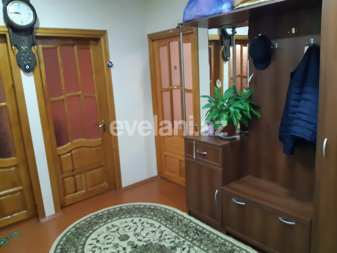 Satılır, köhnə tikili, 4 otaqlı, 100 m², İnşaatçılar m.