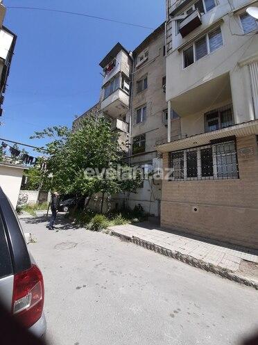 Sale, old building, 2 room, 32 m², Elmlar Akademiyası m.
