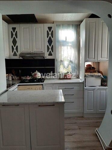 Sale, old building, 2 room, 32 m², Elmlar Akademiyası m.