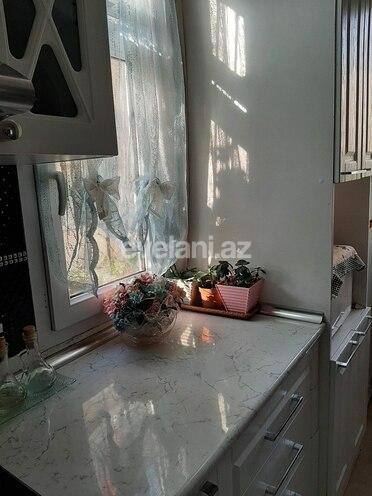 Sale, old building, 2 room, 32 m², Elmlar Akademiyası m.