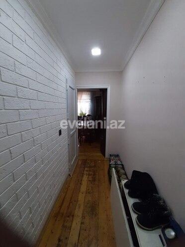 Sale, old building, 2 room, 32 m², Elmlar Akademiyası m.