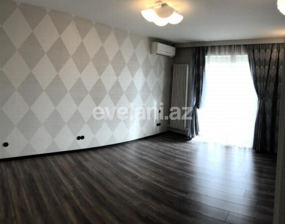 Satılır, köhnə tikili, 3 otaqlı, 110 m², İçəri Şəhər m.