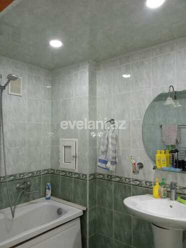 Satılır, köhnə tikili, 3 otaqlı, 67 m², 8 Noyabr m.