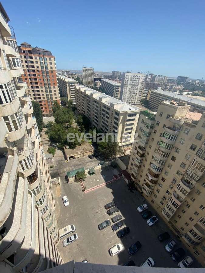 Satılır, yeni tikili, 4 otaqlı, 180 m², Azadlıq prospekti m.