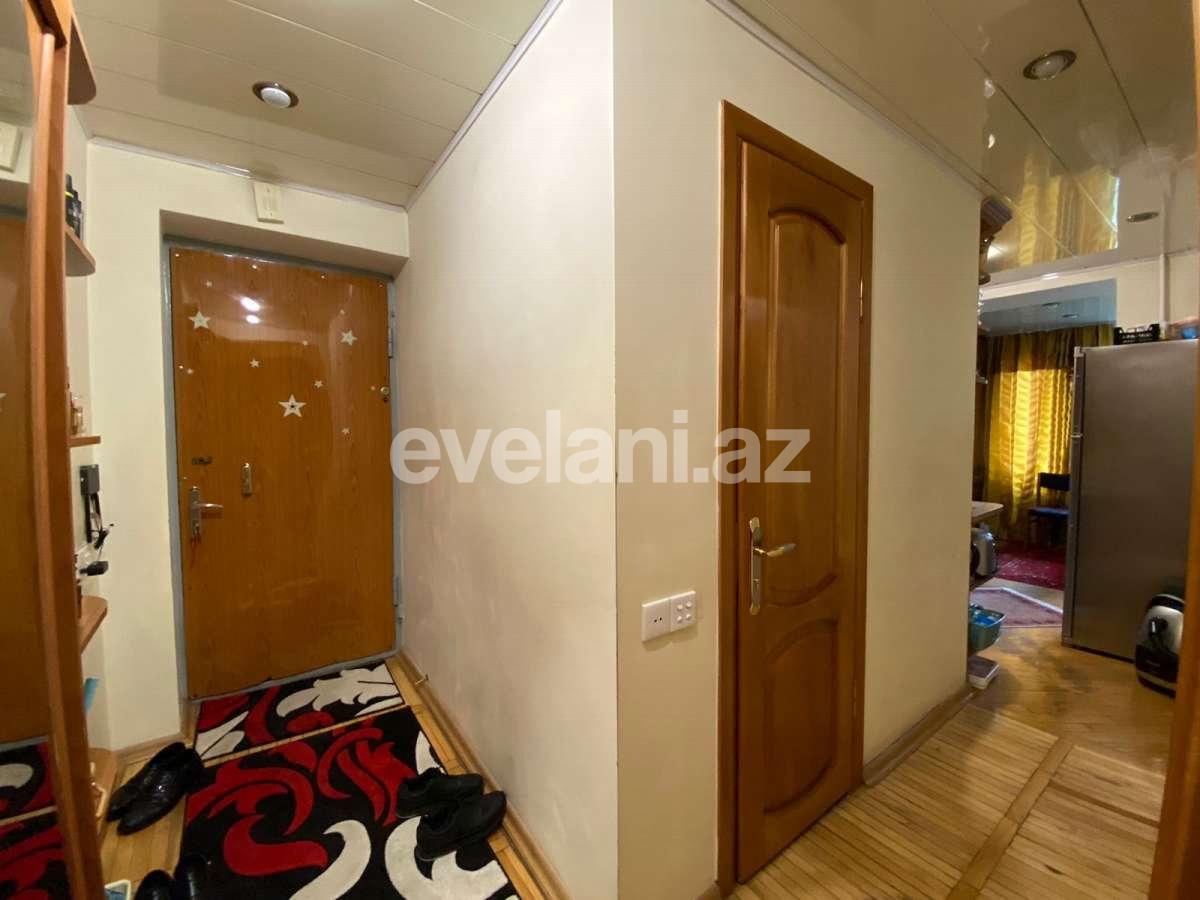 Sale, old building, 2 room, 60 m², Sabail r.