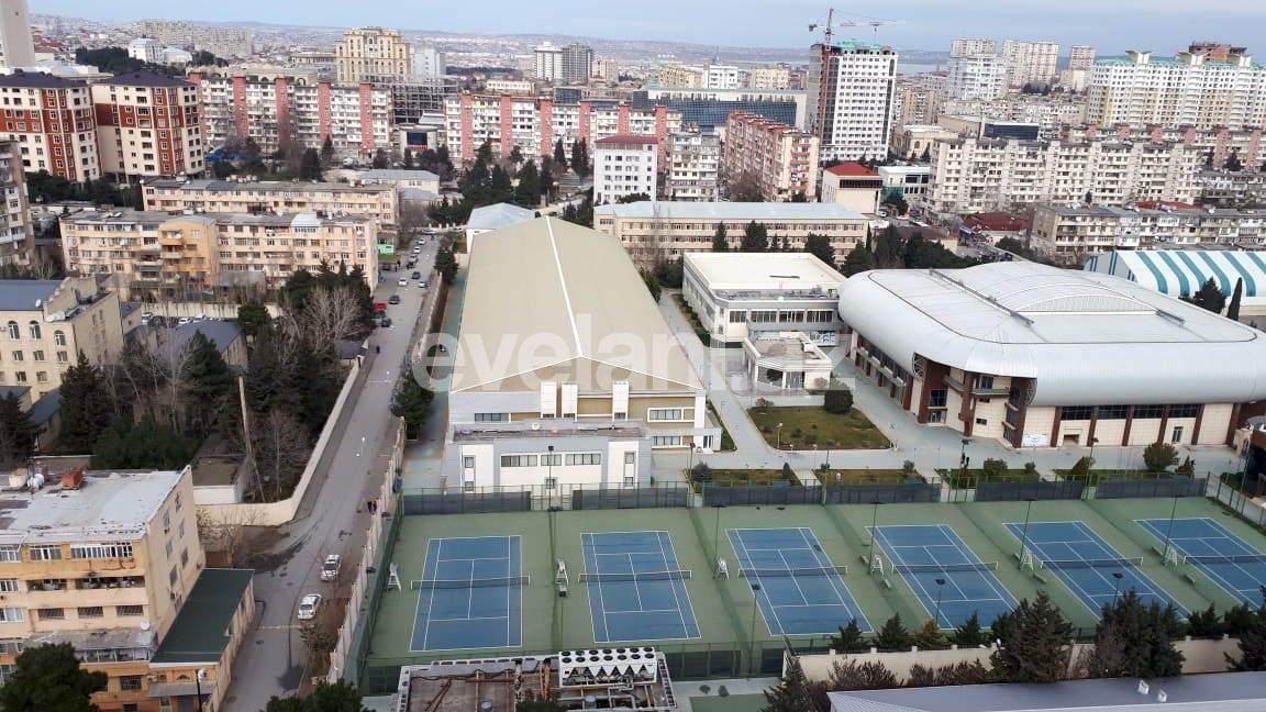 Продаётся, новостройка, 4-комнаты, 200 m², Азадлыг проспекти m.