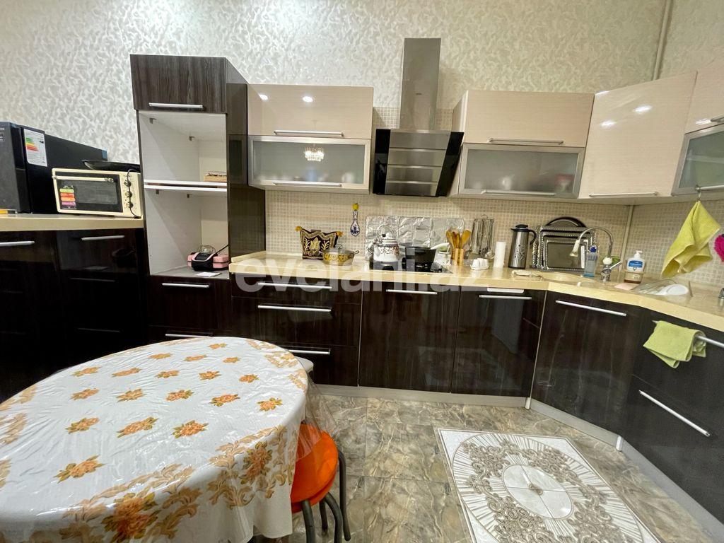 Продаётся, дом / дача, 4-комнаты, 130 m², Ази Асланов m.