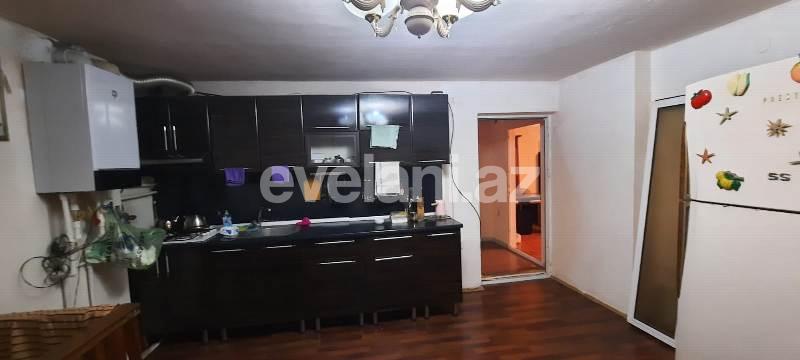 Sale, old building, 4 room, 140 m², Sahil m.