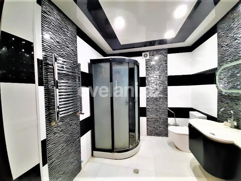 Satılır, yeni tikili, 3 otaqlı, 137 m², İnşaatçılar m.