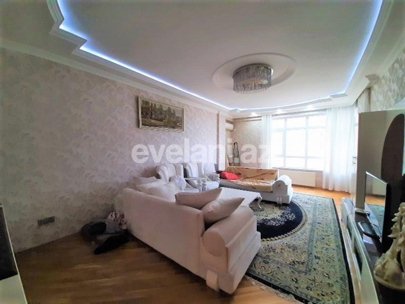 Satılır, yeni tikili, 3 otaqlı, 137 m², İnşaatçılar m.