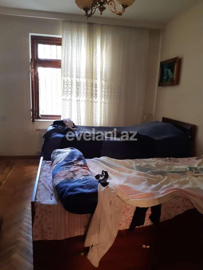 Satılır, köhnə tikili, 2 otaqlı, 53 m², Bakı, Yasamal r, Yasamal q, İnşaatçılar m.