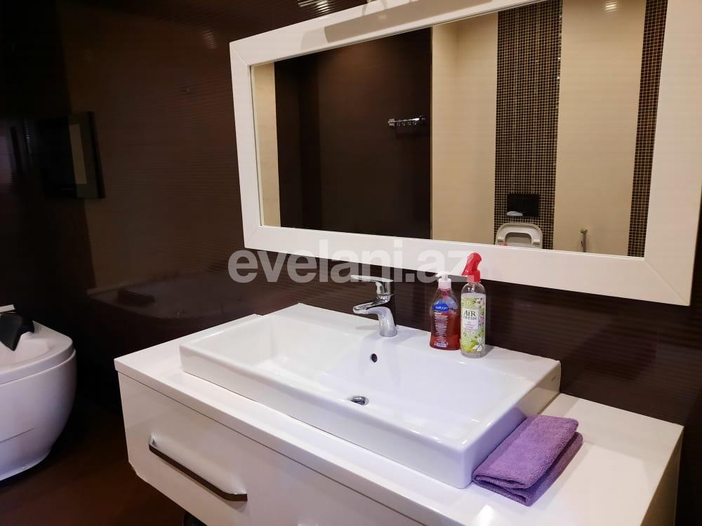 Satılır, yeni tikili, 4 otaqlı, 145 m², Bakı, Yasamal r, İnşaatçılar m.