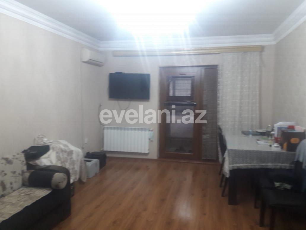 Satılır, köhnə tikili, 2 otaqlı, 70 m², Bakı, Binəqədi r, M. Rəsulzadə q, Azadlıq prospekti m.