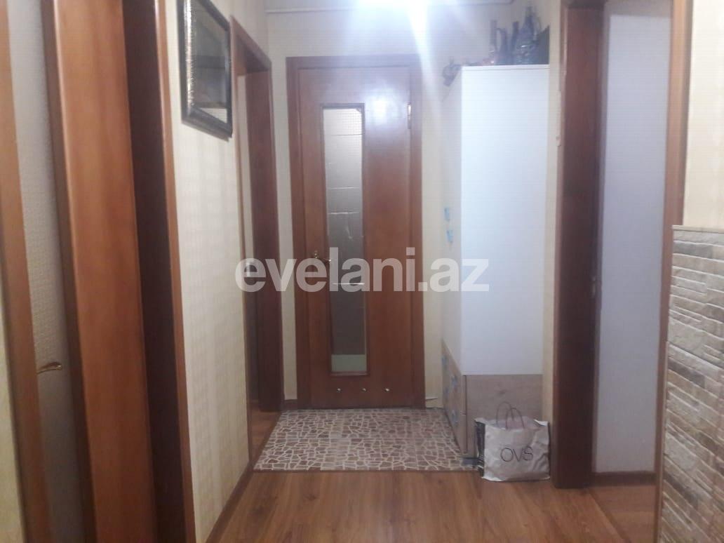 Satılır, köhnə tikili, 2 otaqlı, 70 m², Bakı, Binəqədi r, M. Rəsulzadə q, Azadlıq prospekti m.