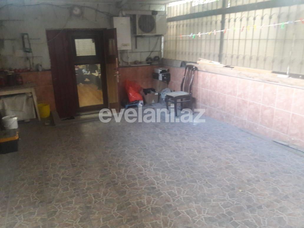 Satılır, köhnə tikili, 2 otaqlı, 70 m², Bakı, Binəqədi r, M. Rəsulzadə q, Azadlıq prospekti m.