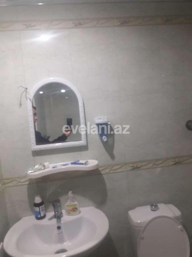 Satılır, köhnə tikili, 2 otaqlı, 70 m², Bakı, Binəqədi r, M. Rəsulzadə q, Azadlıq prospekti m.