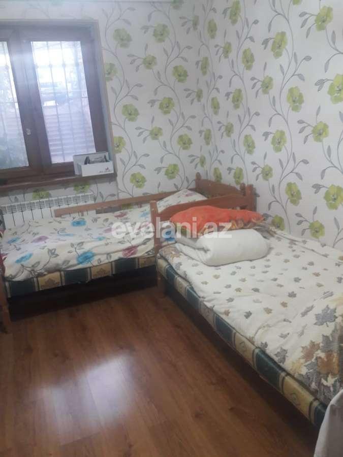Satılır, köhnə tikili, 2 otaqlı, 70 m², Bakı, Binəqədi r, M. Rəsulzadə q, Azadlıq prospekti m.