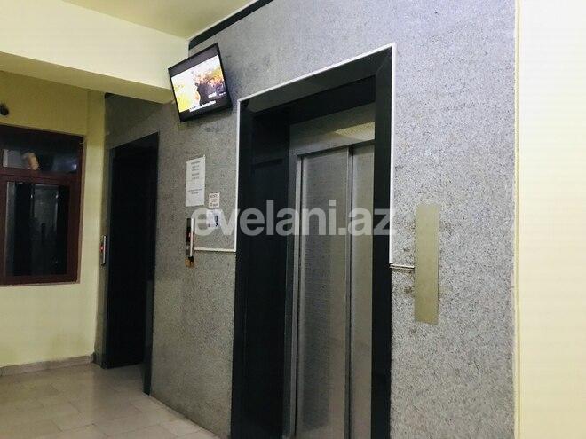 Satılır, yeni tikili, 2 otaqlı, 64 m², İnşaatçılar m.