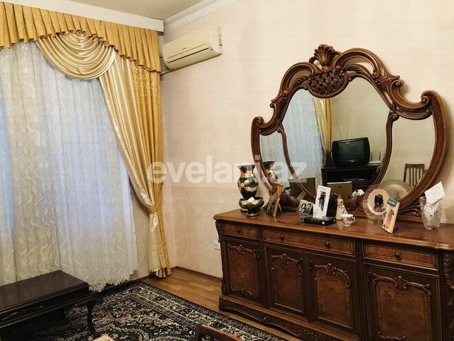 Satılır, yeni tikili, 2 otaqlı, 64 m², İnşaatçılar m.