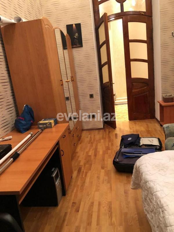 Kirayə verilir, köhnə tikili, 3 otaqlı, 185 m², Sahil m.