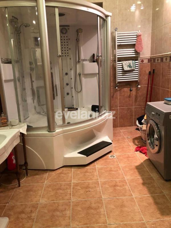 Kirayə verilir, köhnə tikili, 3 otaqlı, 185 m², Sahil m.