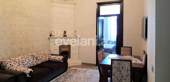 Satılır, köhnə tikili, 3 otaqlı, 125 m², İçəri Şəhər m.