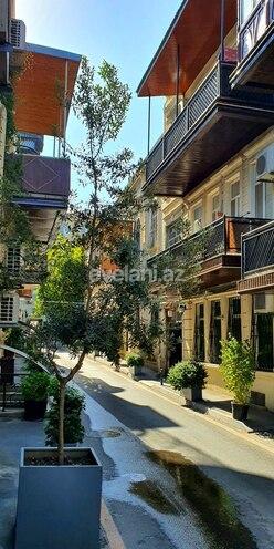 Satılır, köhnə tikili, 3 otaqlı, 125 m², İçəri Şəhər m.