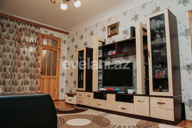 Satılır, köhnə tikili, 3 otaqlı, 55 m², Azadlıq prospekti m.