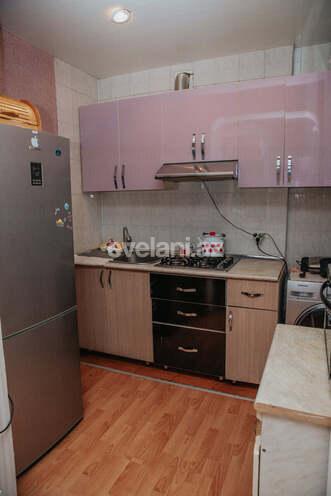 Satılır, köhnə tikili, 3 otaqlı, 55 m², Azadlıq prospekti m.