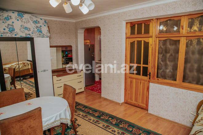 Satılır, köhnə tikili, 3 otaqlı, 55 m², Azadlıq prospekti m.