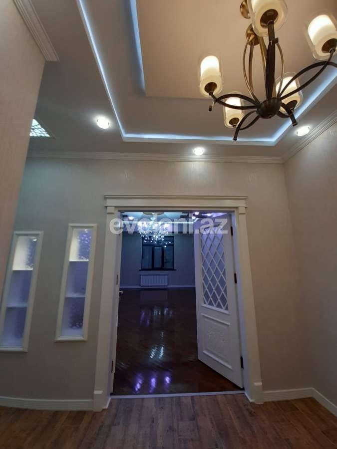 Satılır, yeni tikili, 4 otaqlı, 140 m², Azadlıq prospekti m.