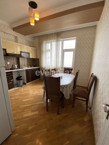 Satılır, yeni tikili, 2 otaqlı, 74 m², İnşaatçılar m.