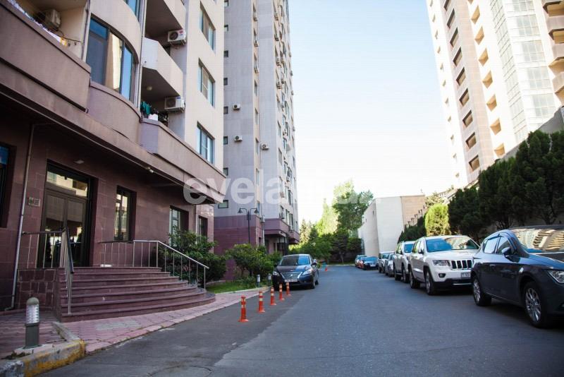 Satılır, yeni tikili, 3 otaqlı, 160 m², Gənclik m.