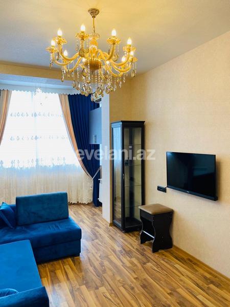 Satılır, yeni tikili, 2 otaqlı, 80 m², İnşaatçılar m.