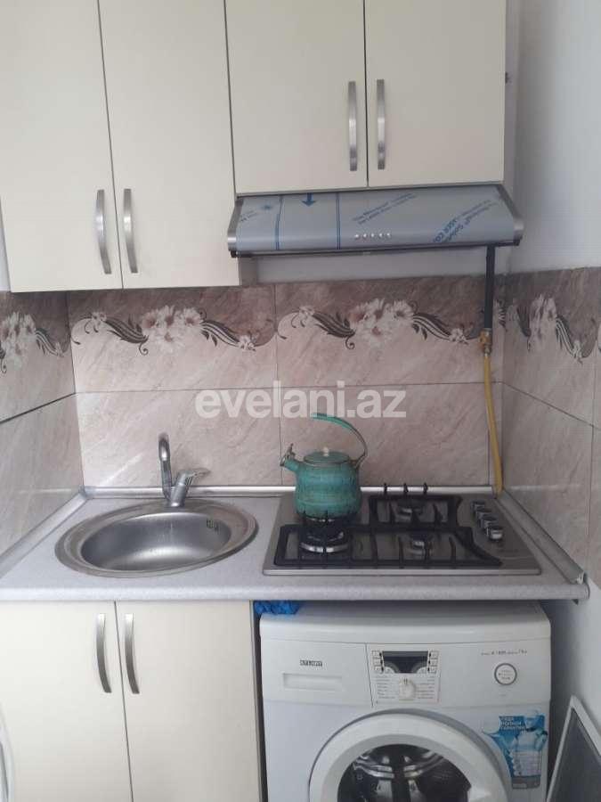 Satılır, köhnə tikili, 2 otaqlı, 35 m², Bakı, Nəsimi r, 3-cü mikrorayon q, Memar Əcəmi m.