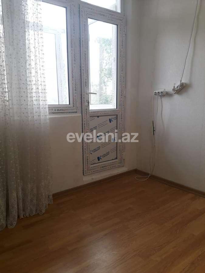 Satılır, köhnə tikili, 2 otaqlı, 35 m², Bakı, Nəsimi r, 3-cü mikrorayon q, Memar Əcəmi m.