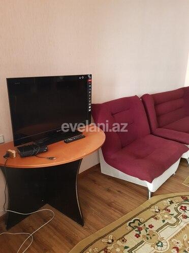 Rent, old building, 3 room, 100 m², 28 may m.